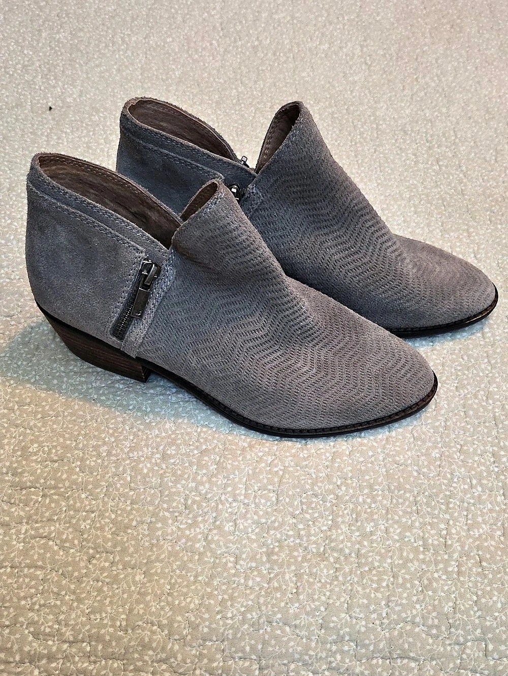 Lucky Brand FHUNA Gray Side-Zip Ankle Boots